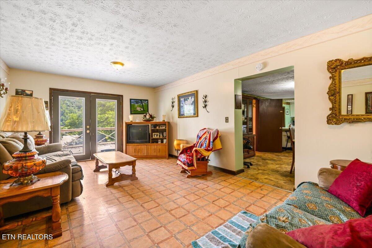 509 W Prospect St, LaFollette