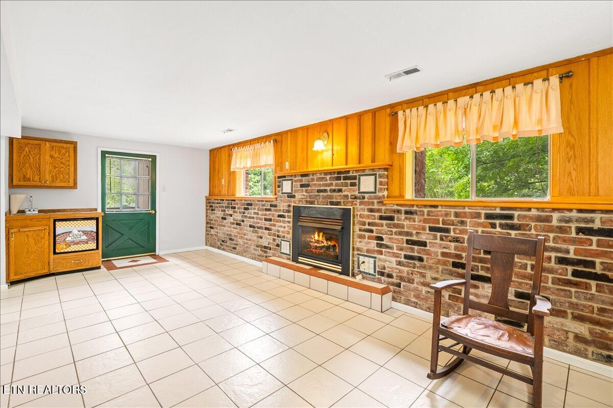 327 McDeerman Rd