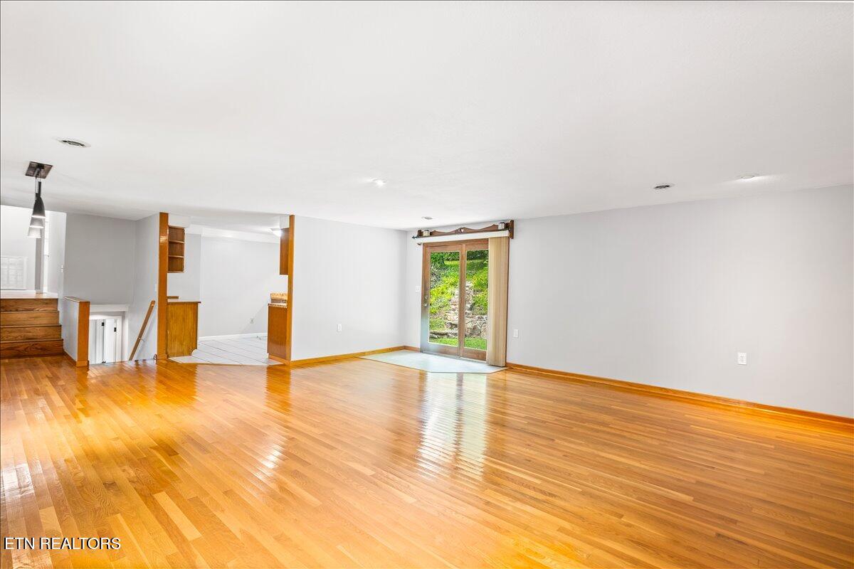 327 McDeerman Rd