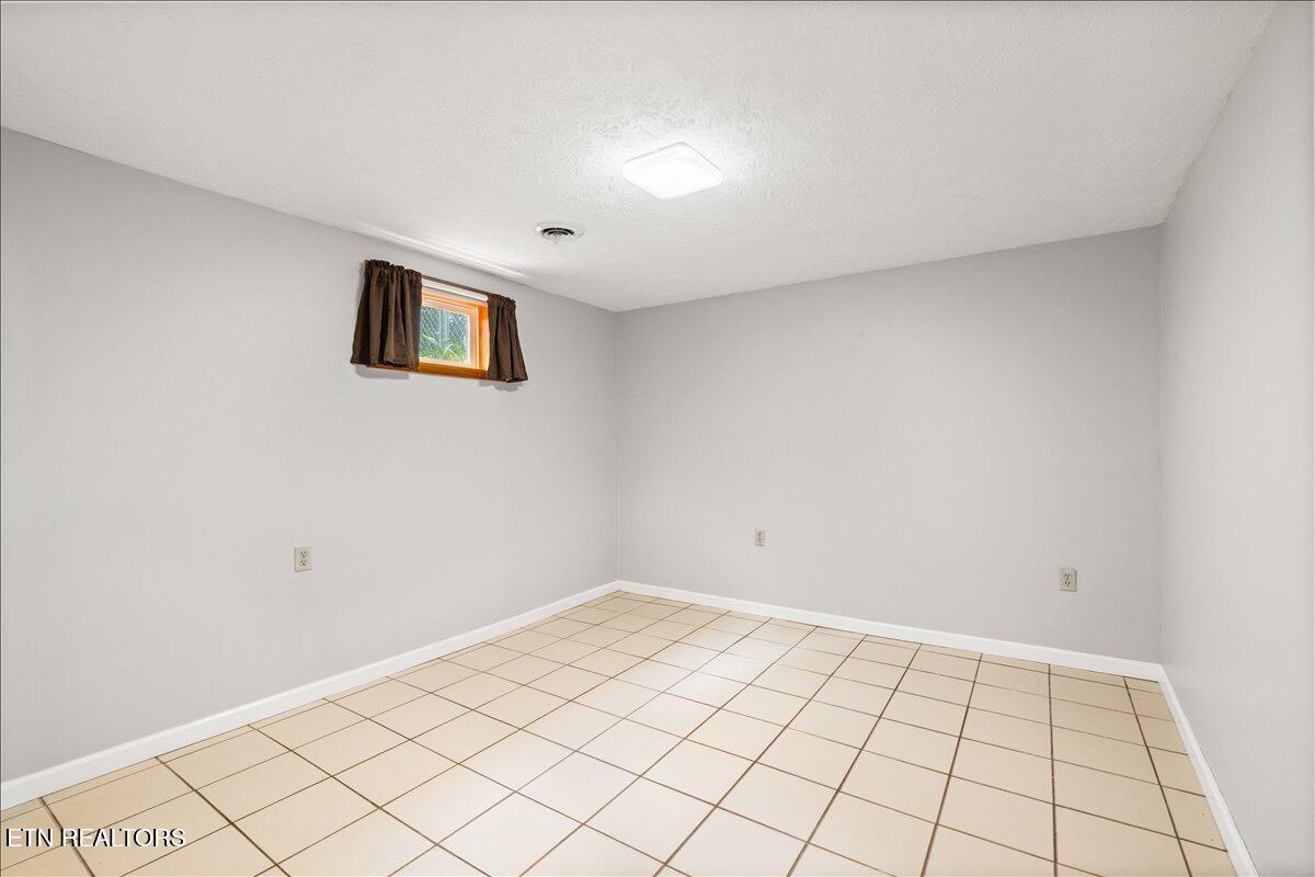 327 McDeerman Rd