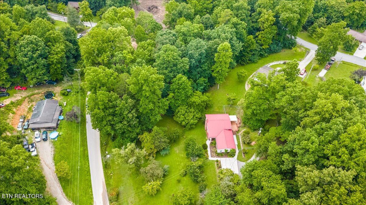 327 McDeerman Rd