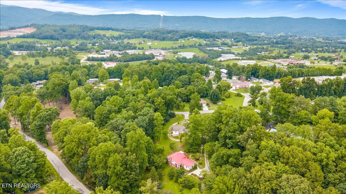 327 McDeerman Rd