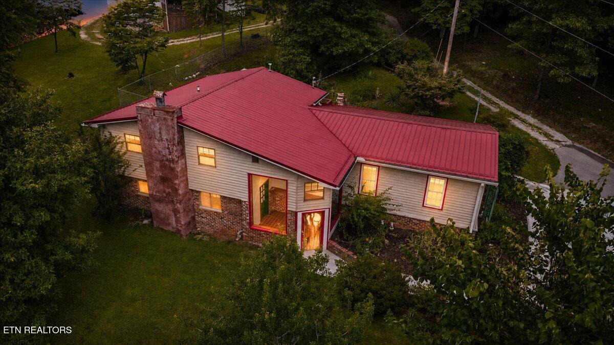 327 McDeerman Rd