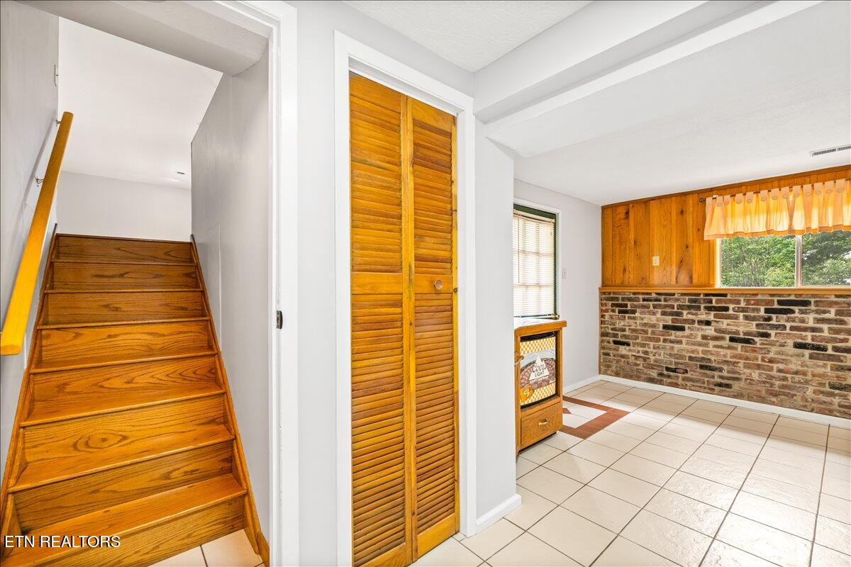 327 McDeerman Rd