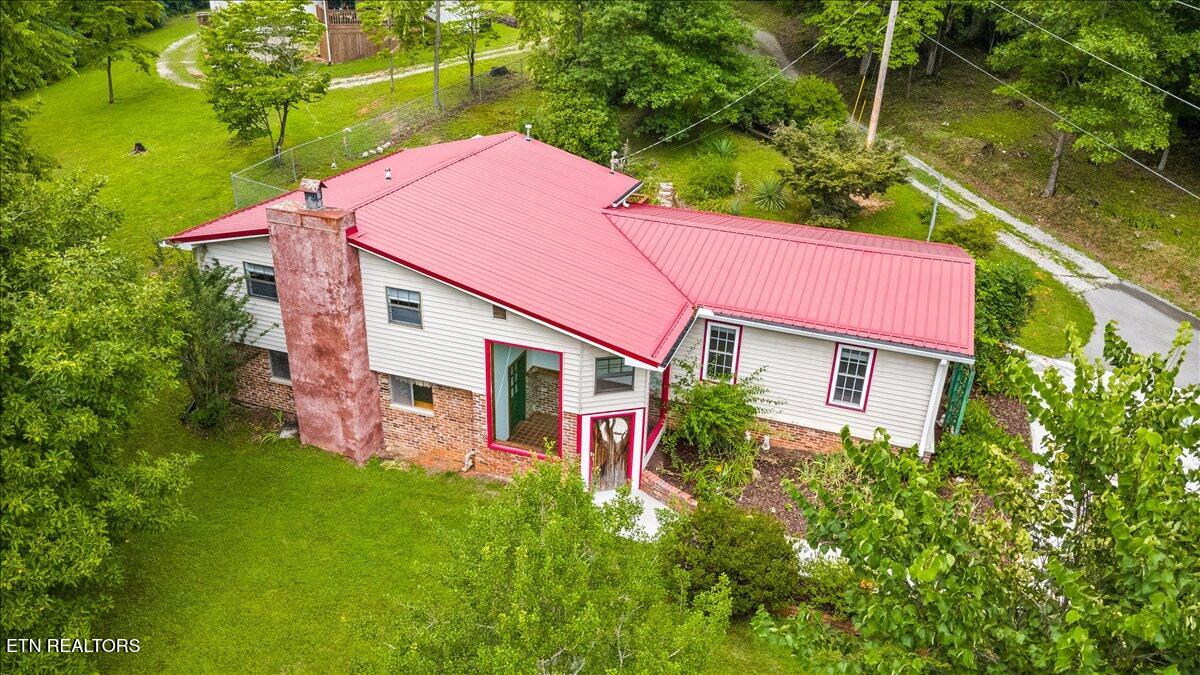 327 McDeerman Rd