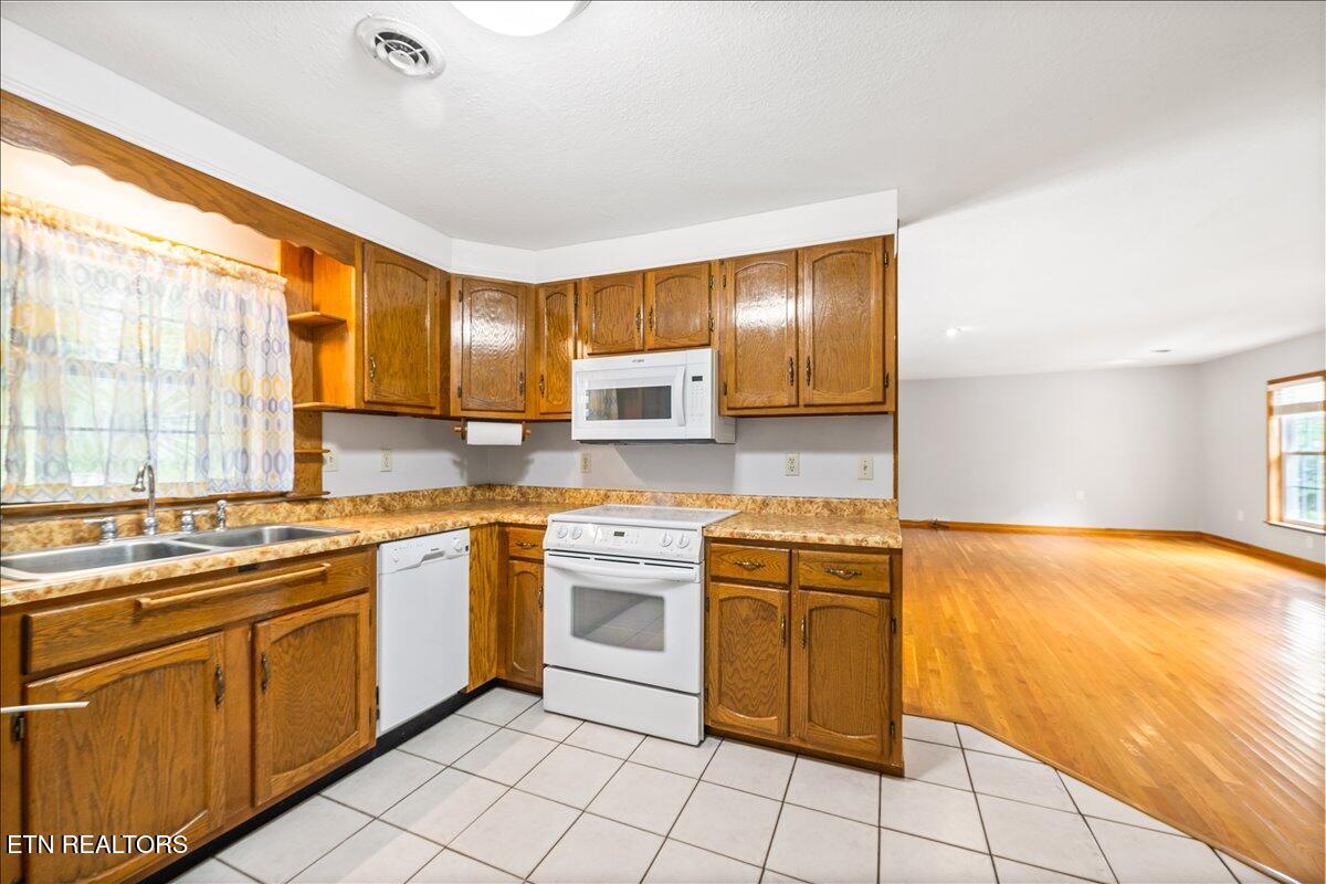 327 McDeerman Rd
