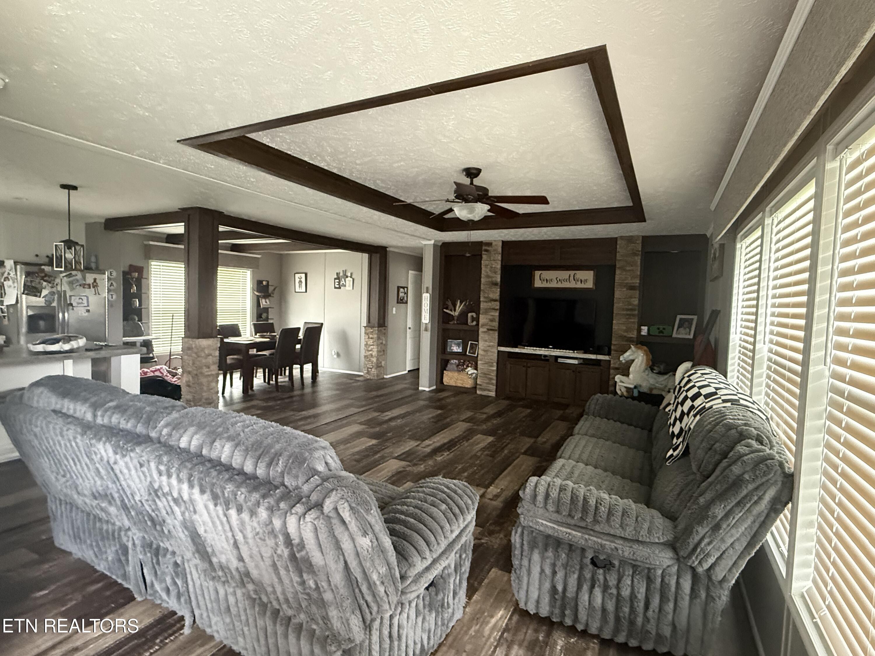 4048 Indian Ridge Rd