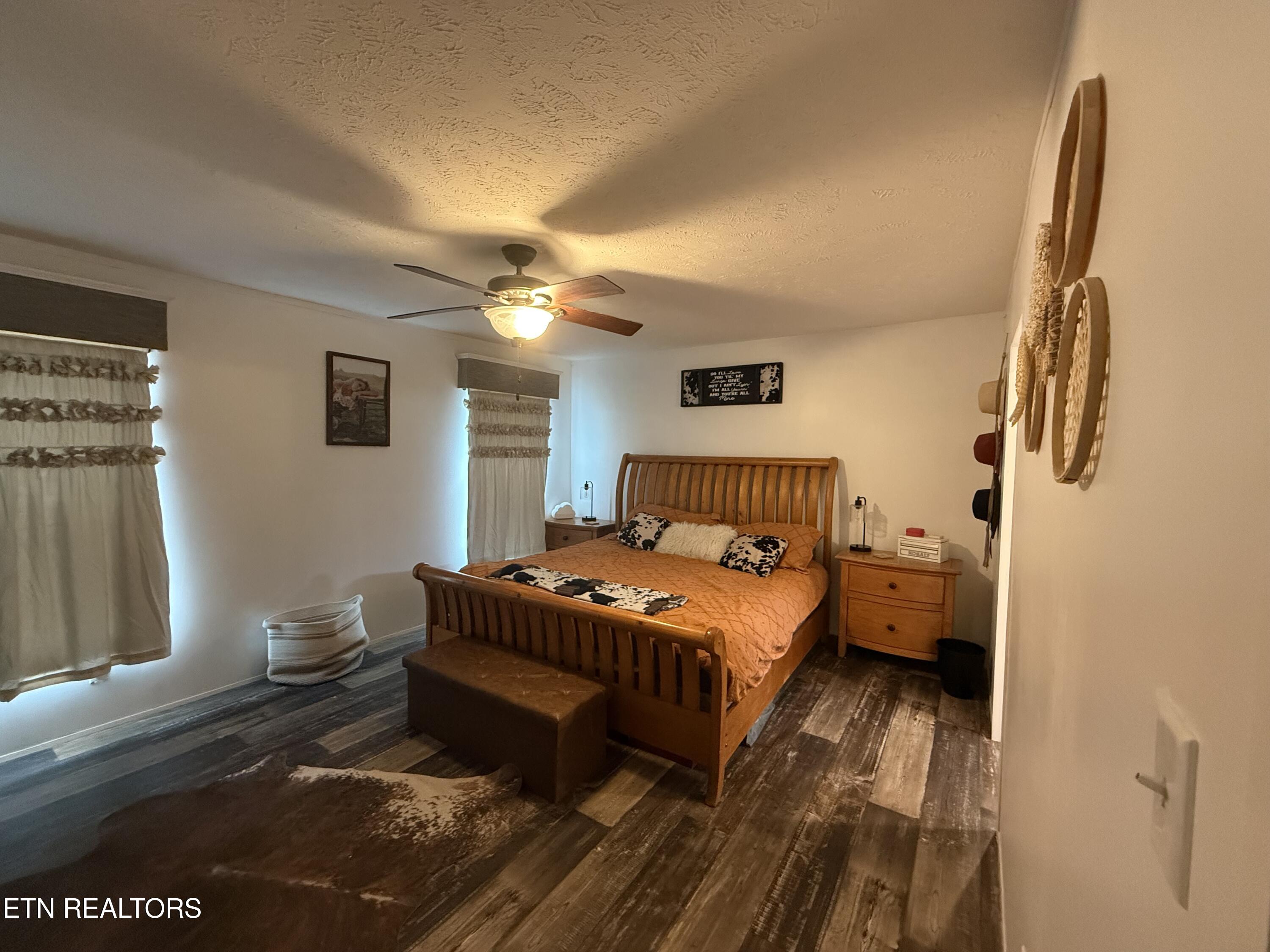 4048 Indian Ridge Rd