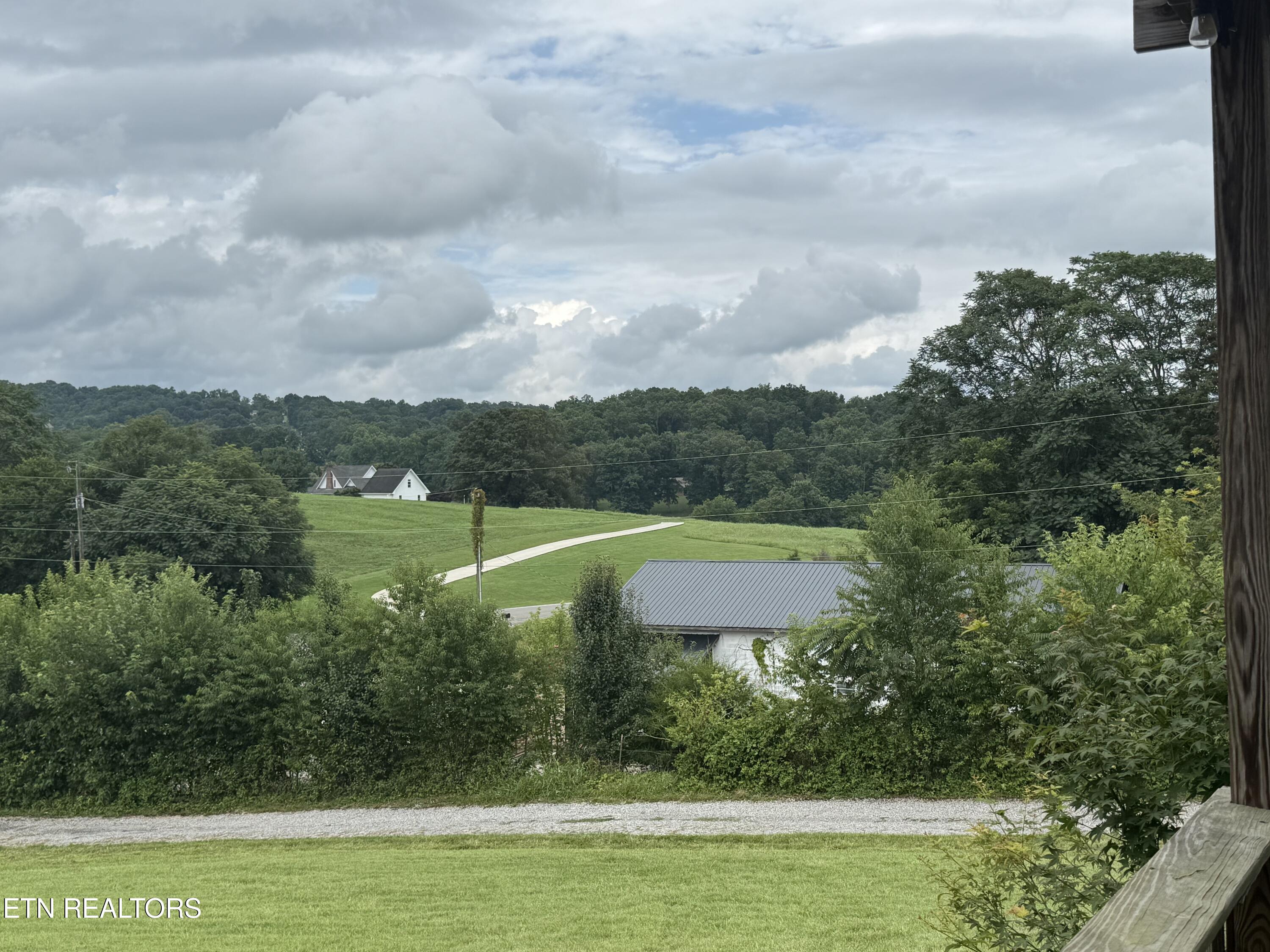 4048 Indian Ridge Rd