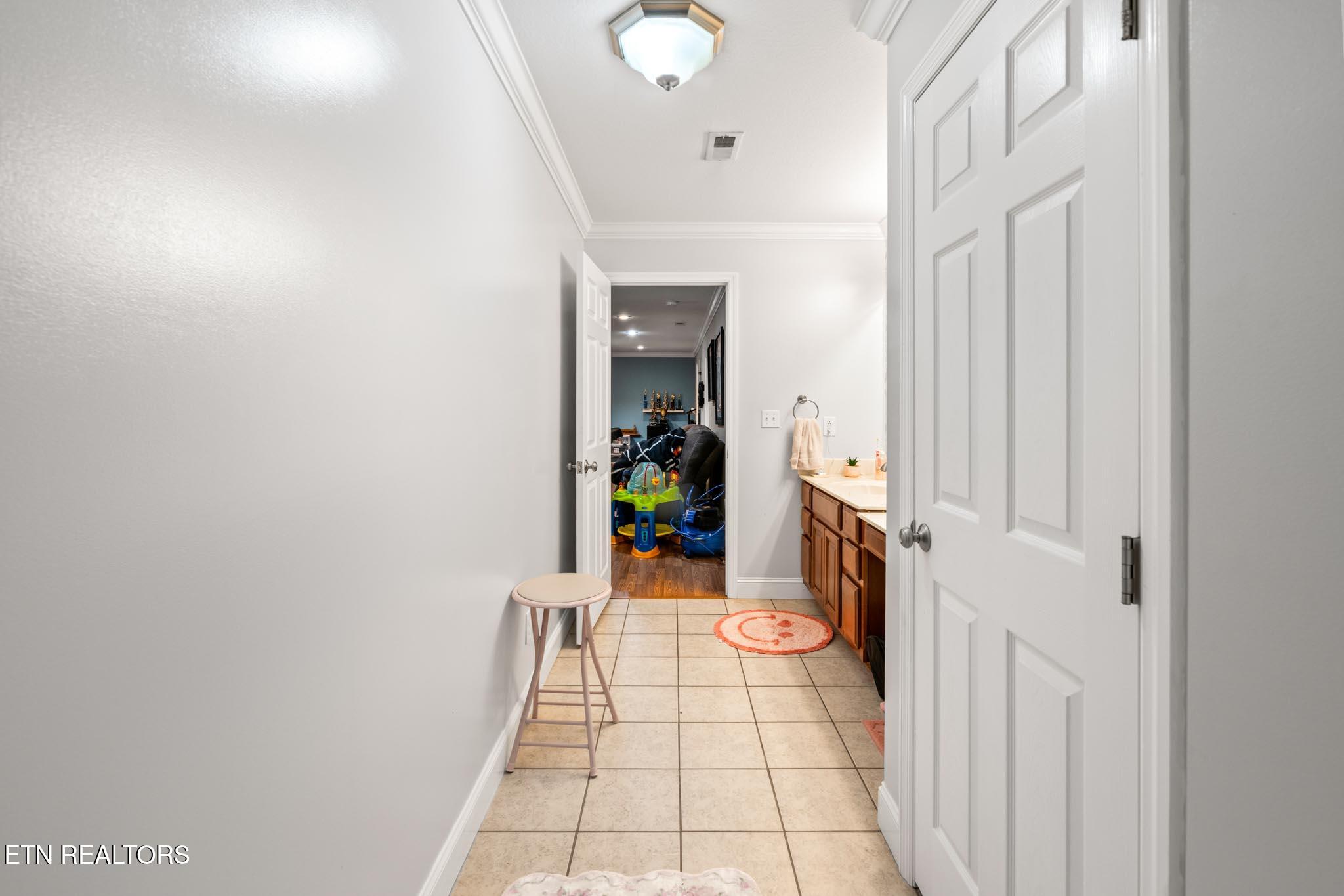 379 Red Hill Rd