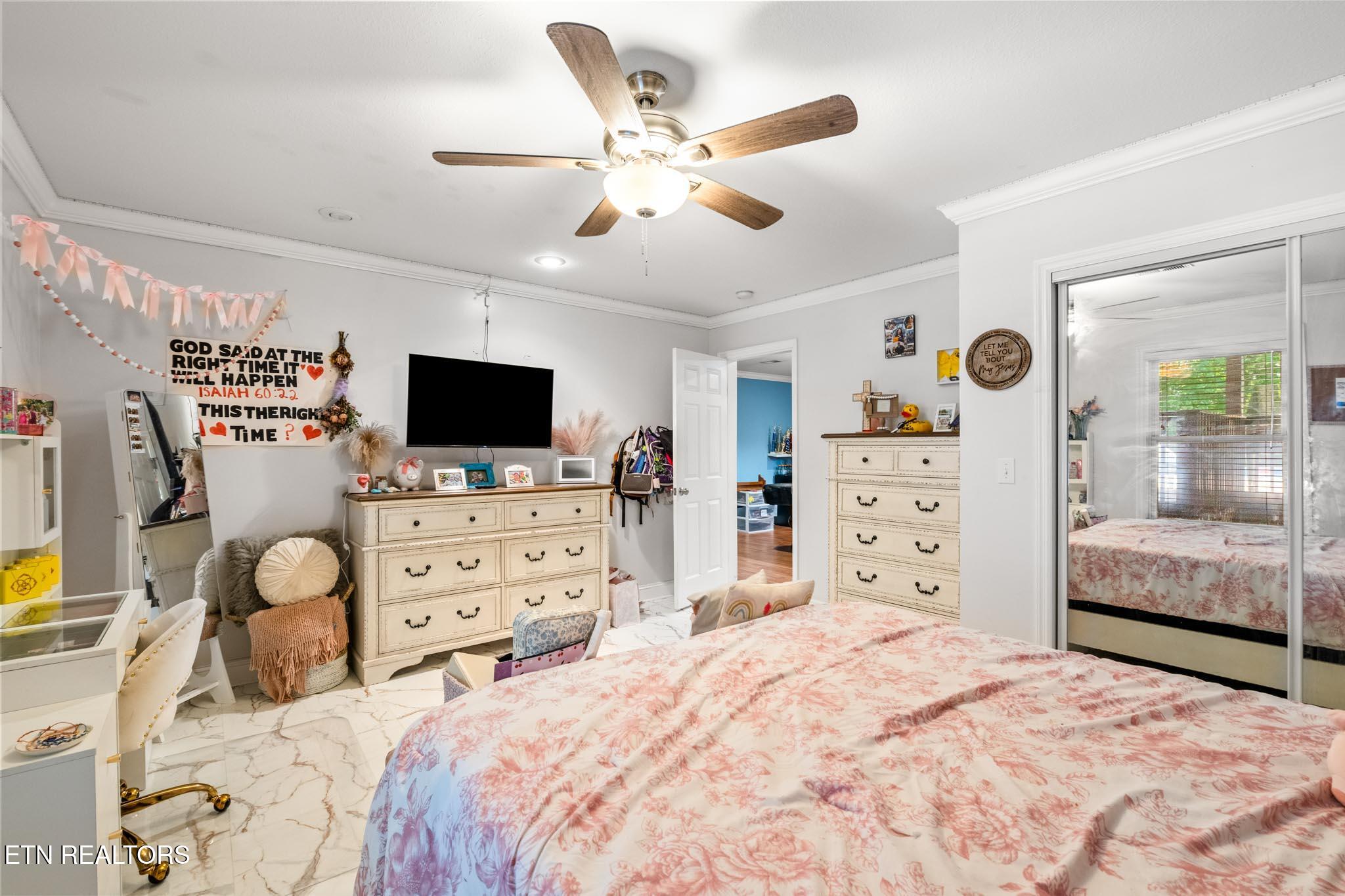 379 Red Hill Rd