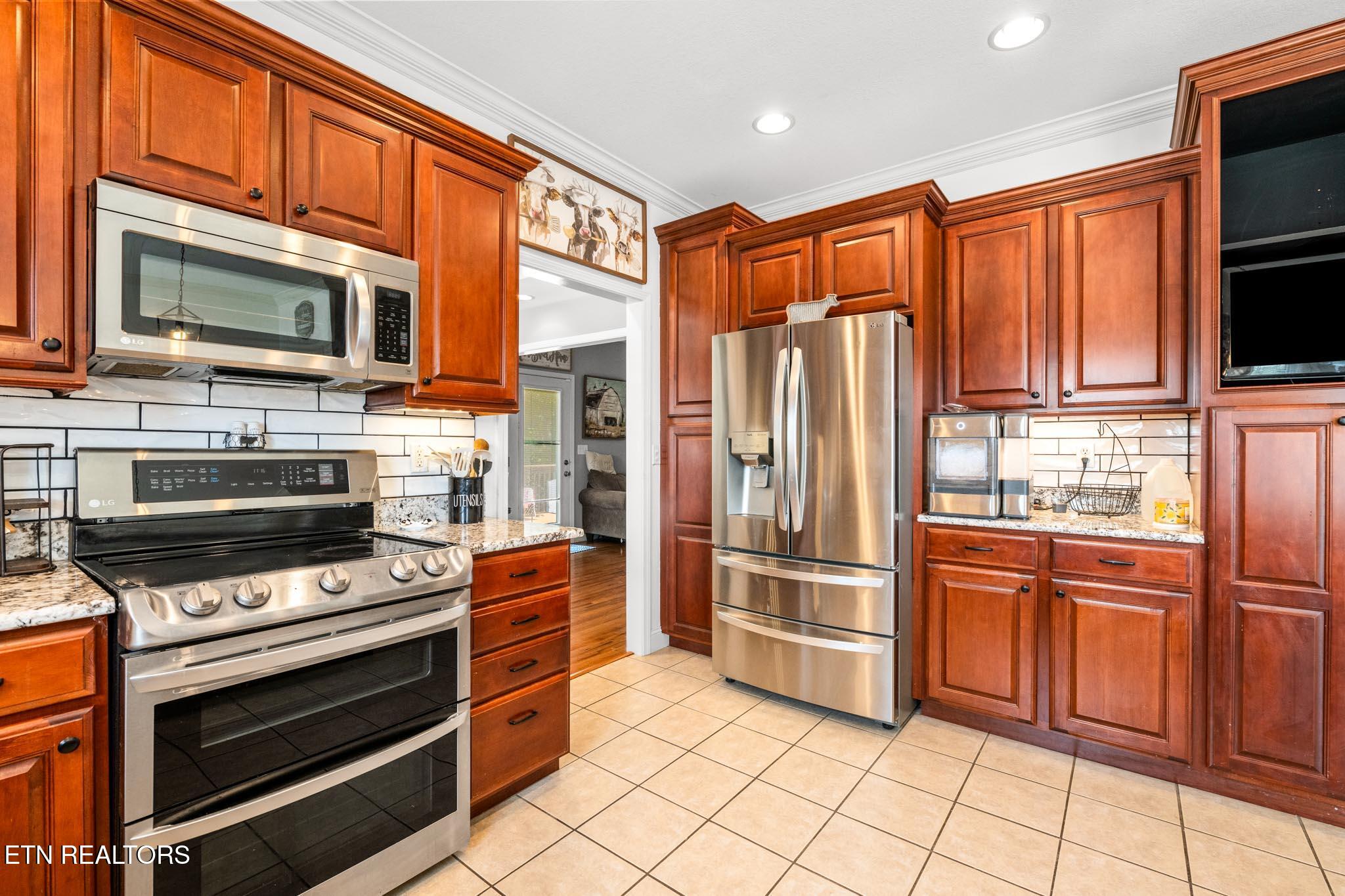 379 Red Hill Rd