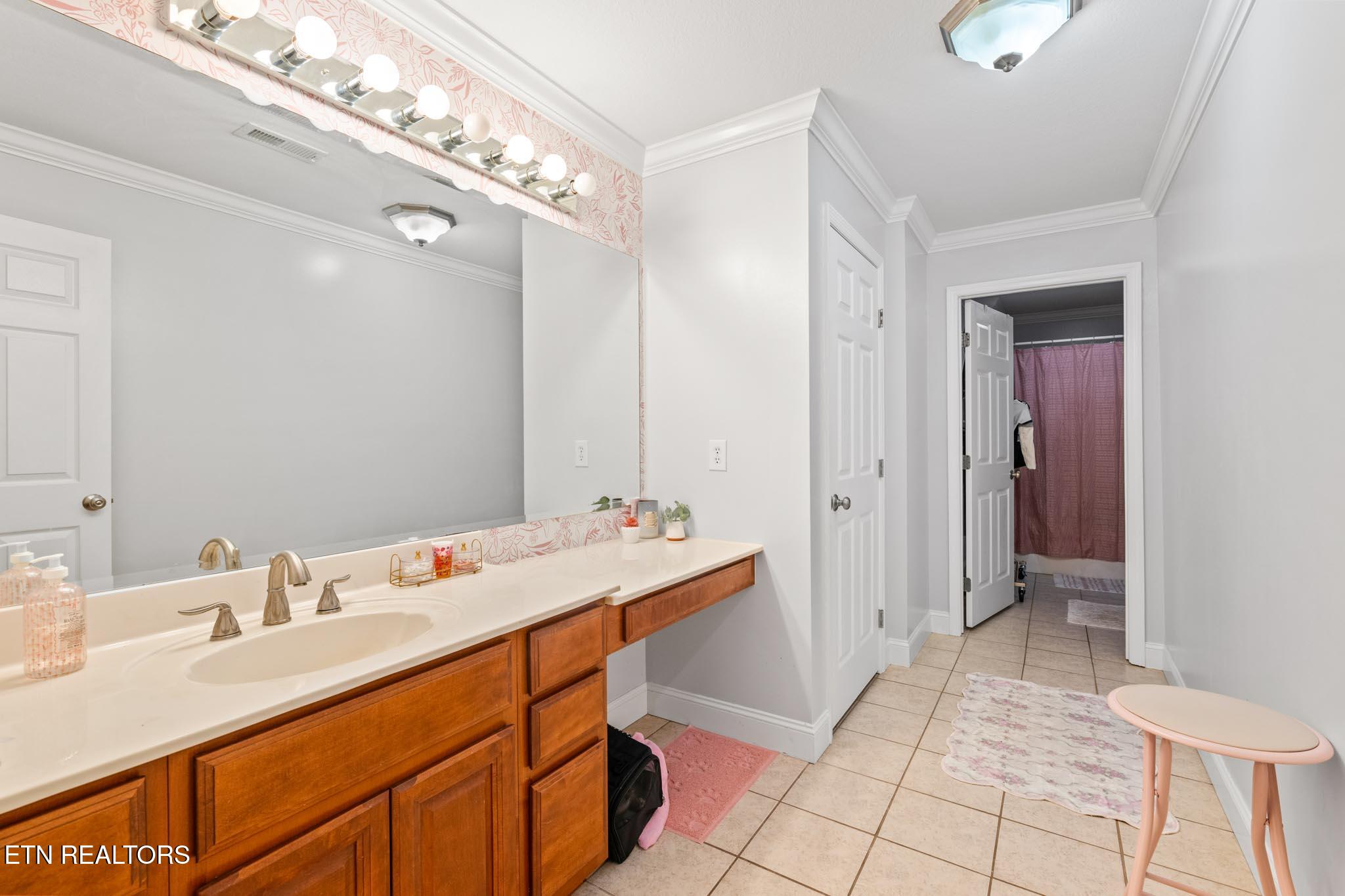 379 Red Hill Rd