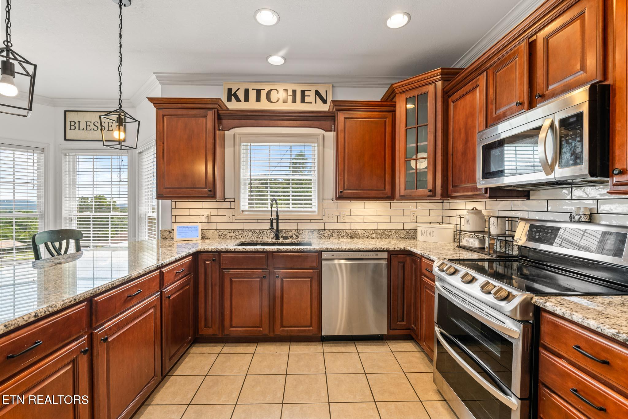 379 Red Hill Rd