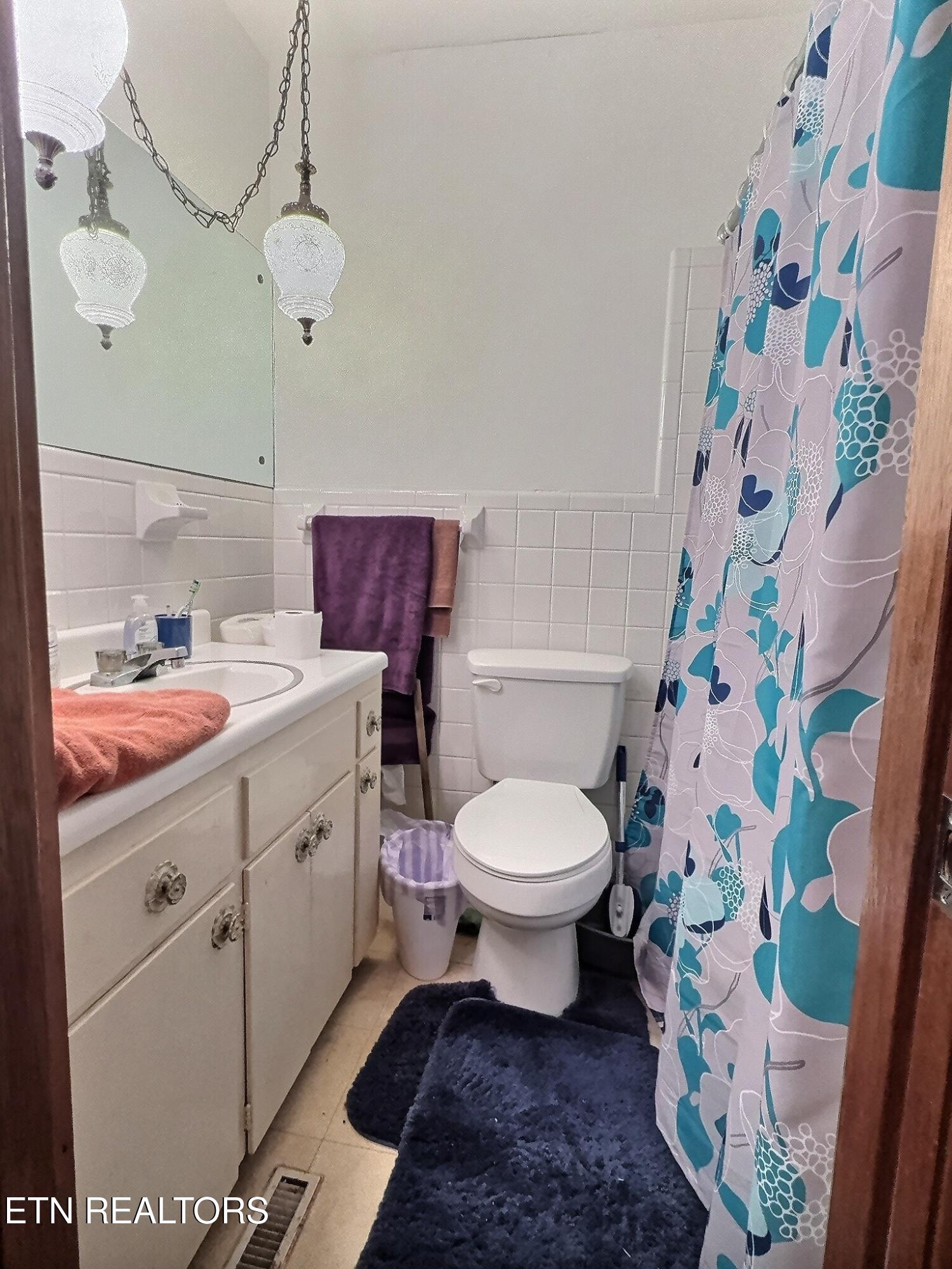 1206 Back Valley Rd, LaFollette