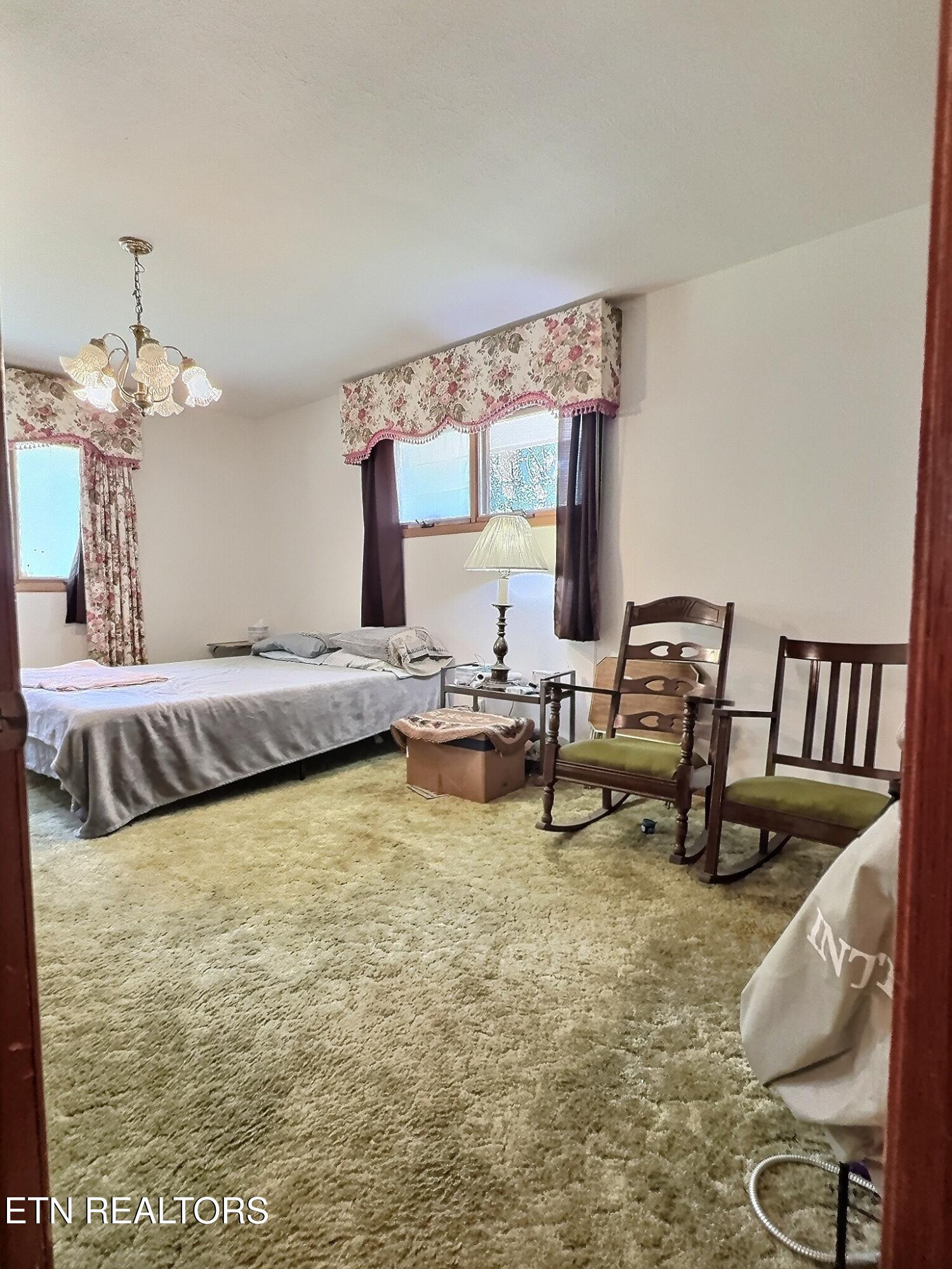 1206 Back Valley Rd, LaFollette