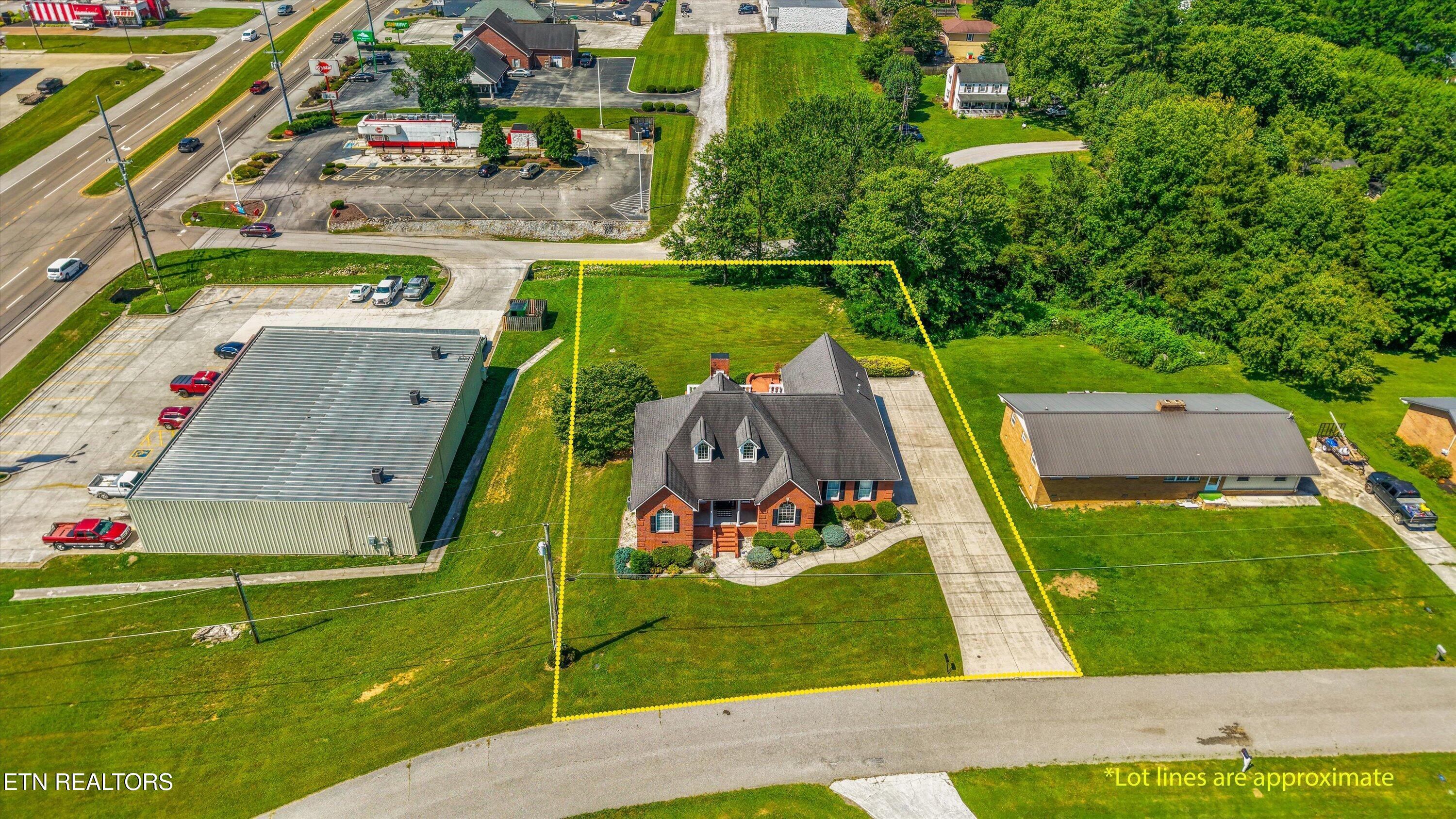 111 Colonial Hts, LaFollette