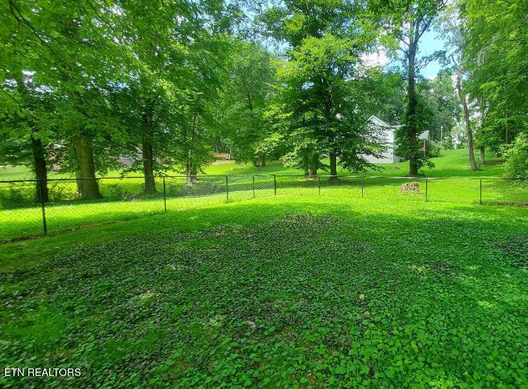 1097 Cooper Lake Rd
