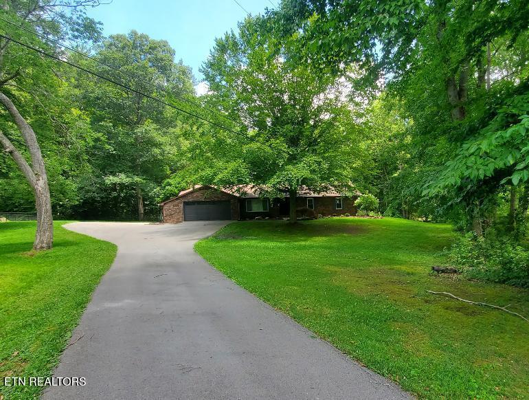 1097 Cooper Lake Rd