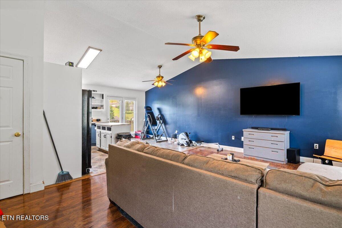 315 Dogwood Rd