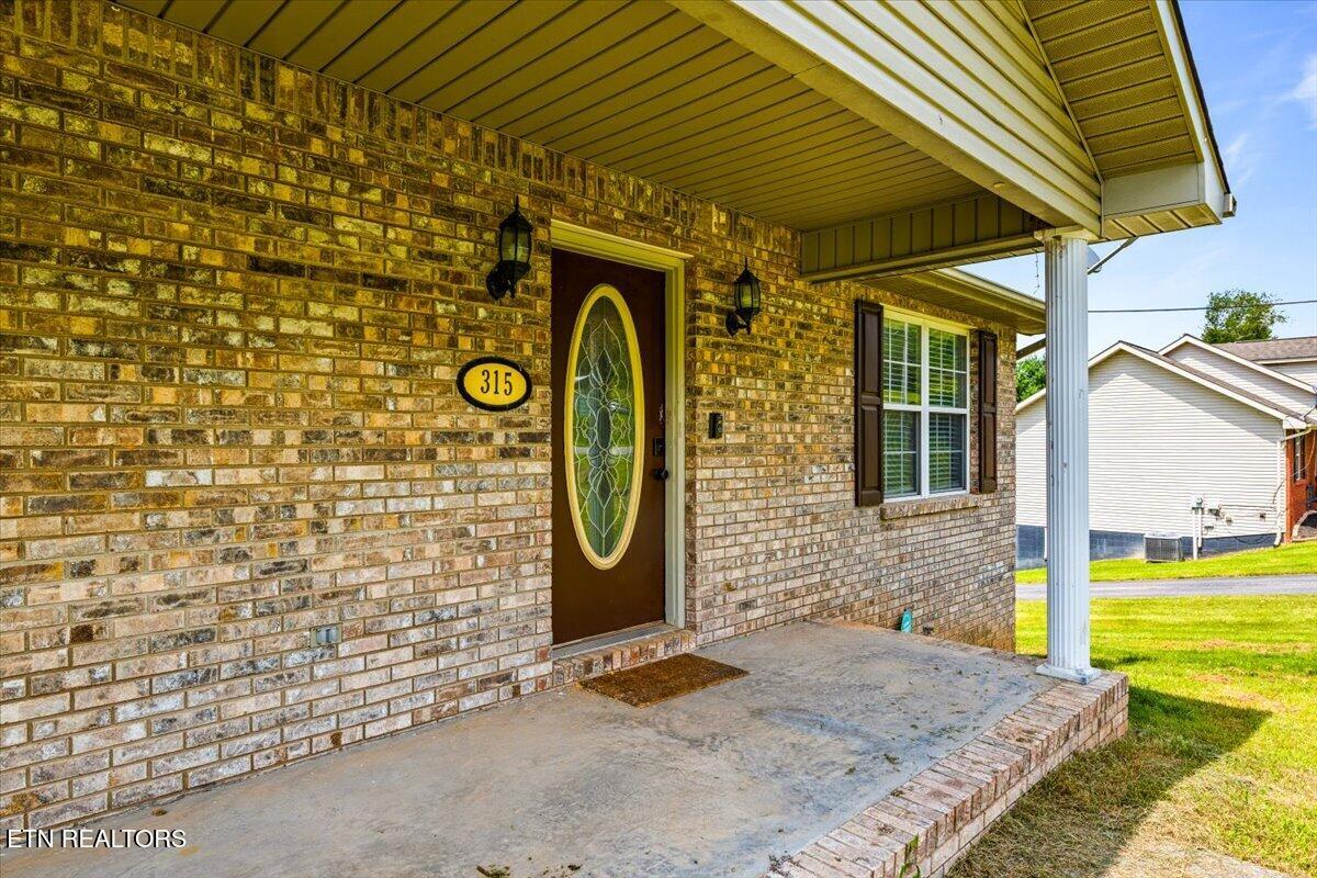 315 Dogwood Rd