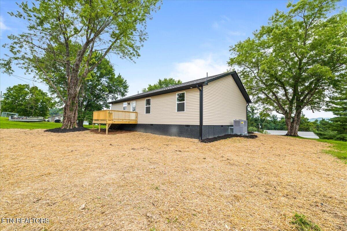 309 Valley View Rd, LaFollette