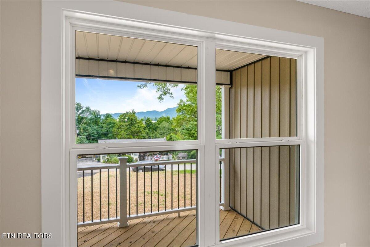 309 Valley View Rd, LaFollette