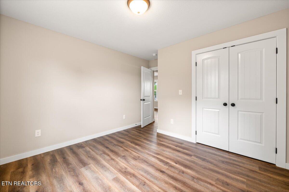 309 Valley View Rd, LaFollette