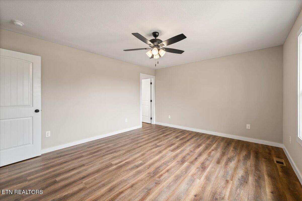 309 Valley View Rd, LaFollette