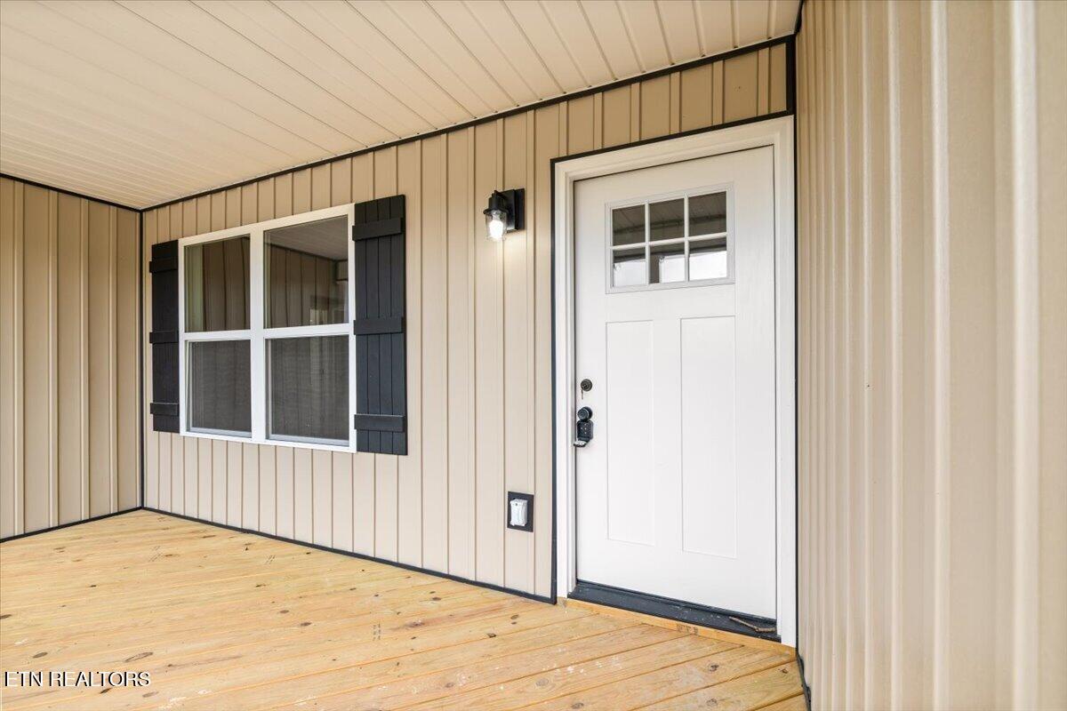 309 Valley View Rd, LaFollette