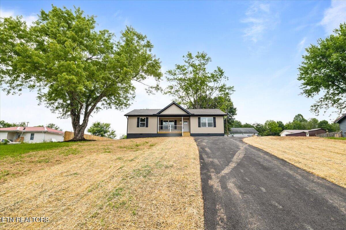 309 Valley View Rd, LaFollette