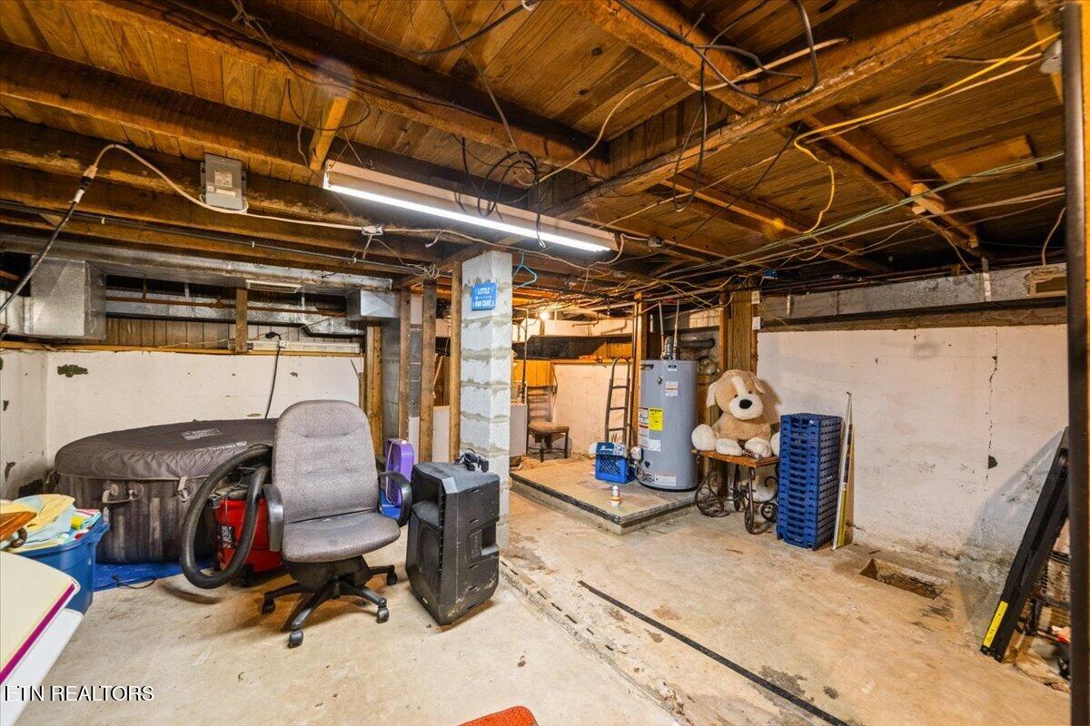 1008 W Walden St, LaFollette
