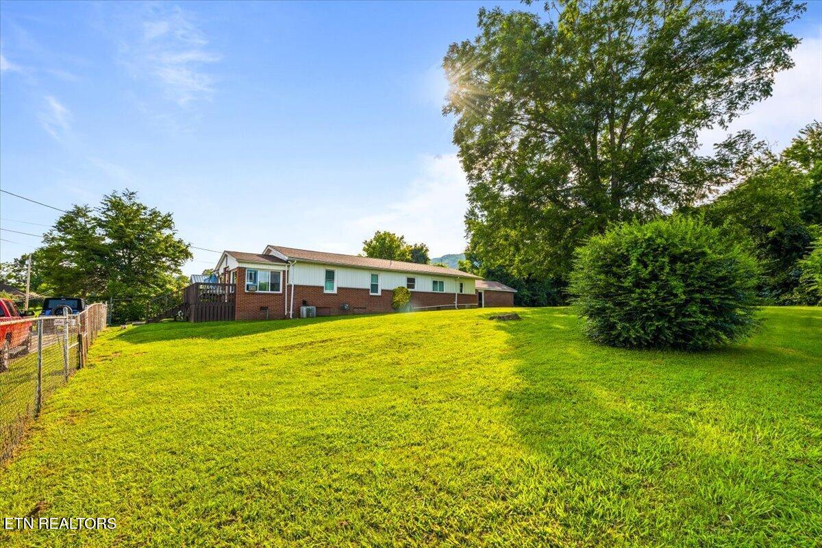 1008 W Walden St, LaFollette