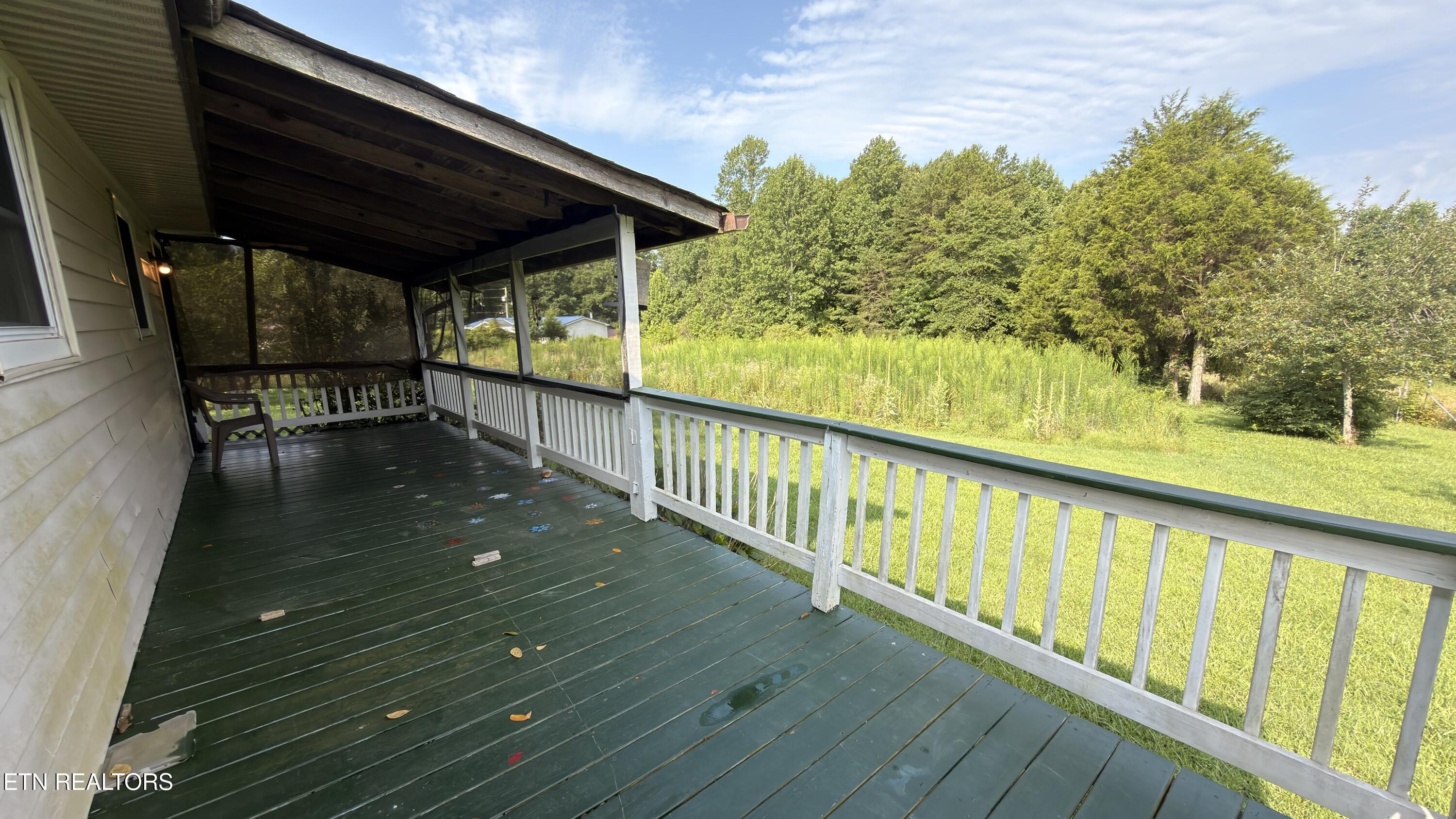 420 Black Oak Rd