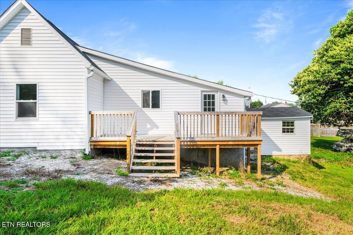 608 E Walden St, LaFollette