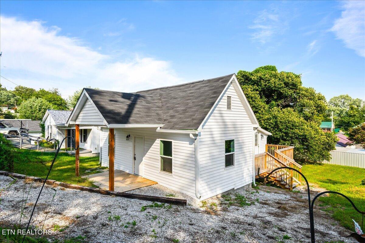 608 E Walden St, LaFollette