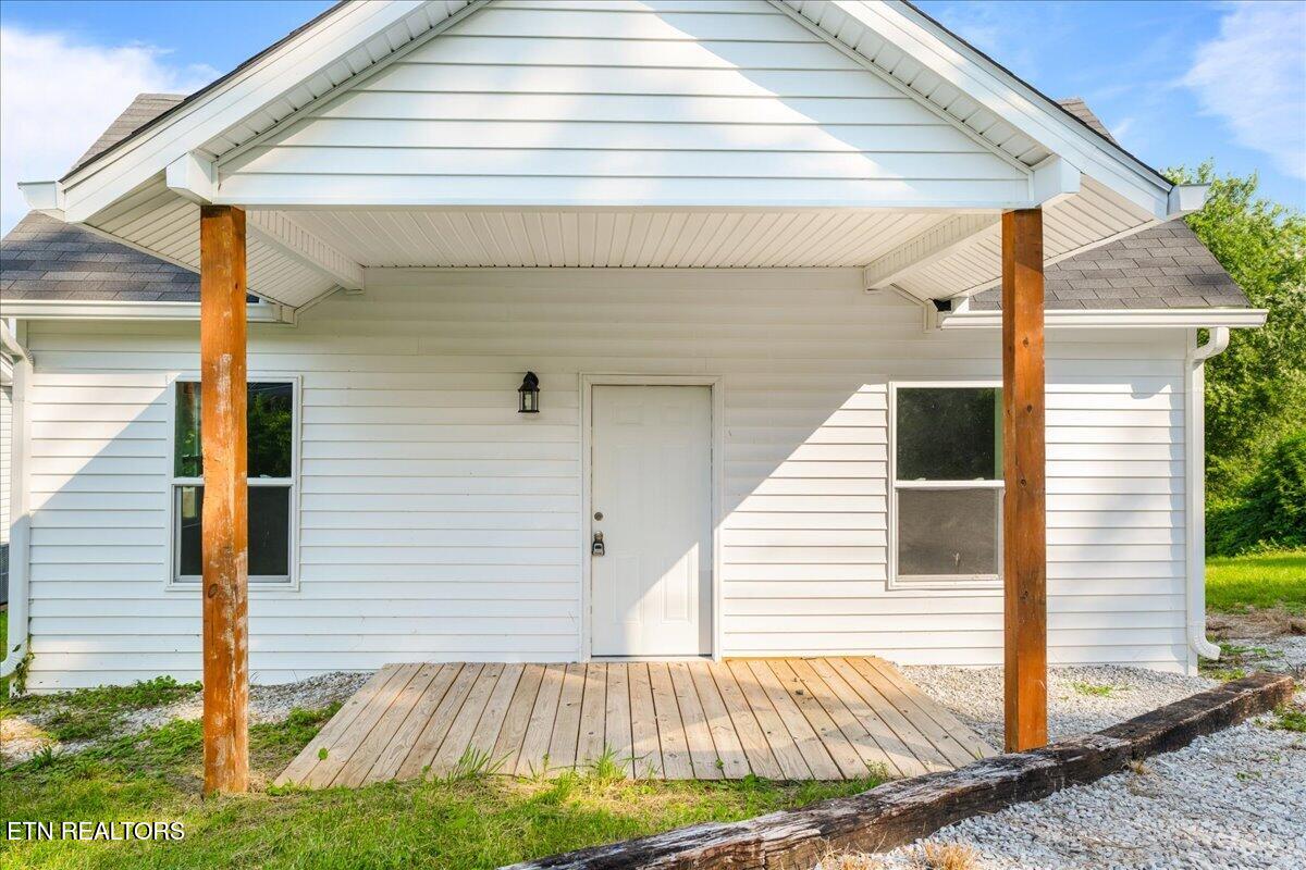 608 E Walden St, LaFollette