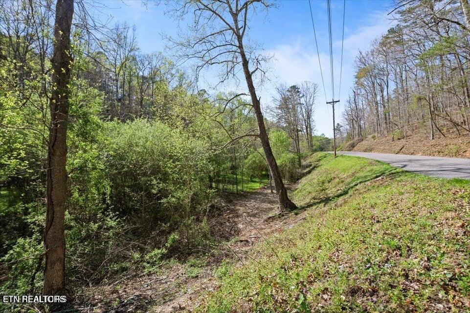 Rainbow View Rd, LaFollette