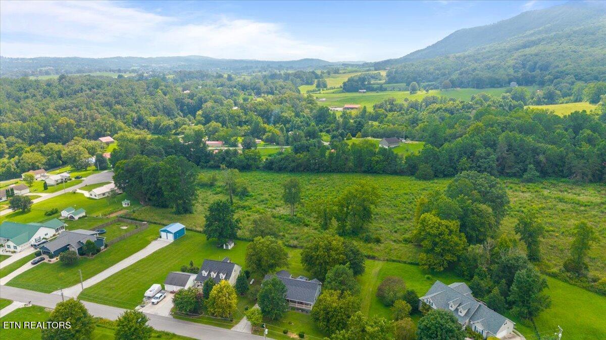 205 Matthew Lane, LaFollette