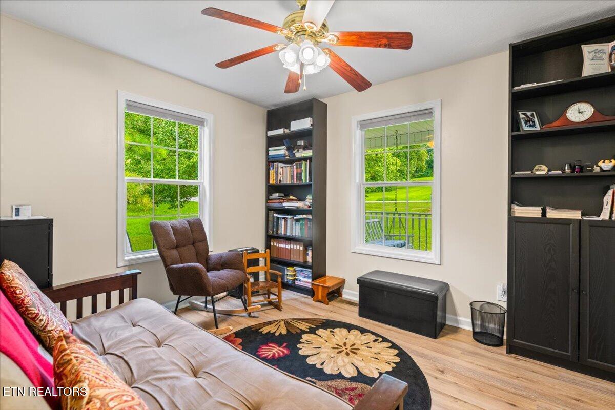 205 Matthew Lane, LaFollette