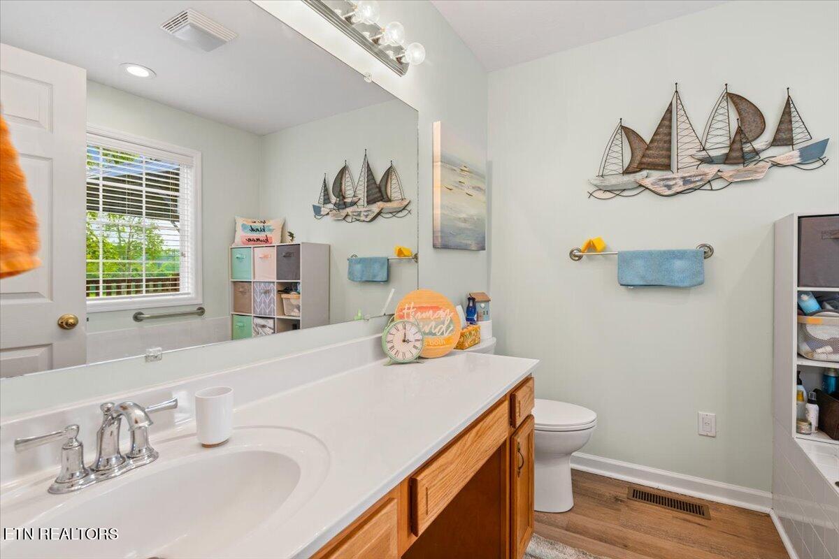205 Matthew Lane, LaFollette