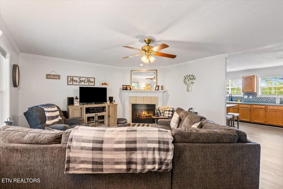 205 Matthew Lane, LaFollette