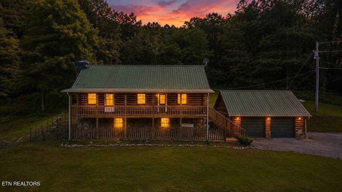 696 Young Rd, LaFollette