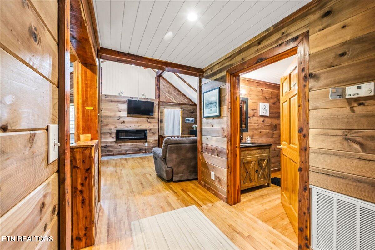 696 Young Rd, LaFollette