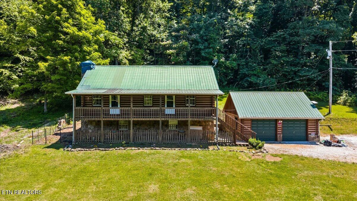 696 Young Rd, LaFollette
