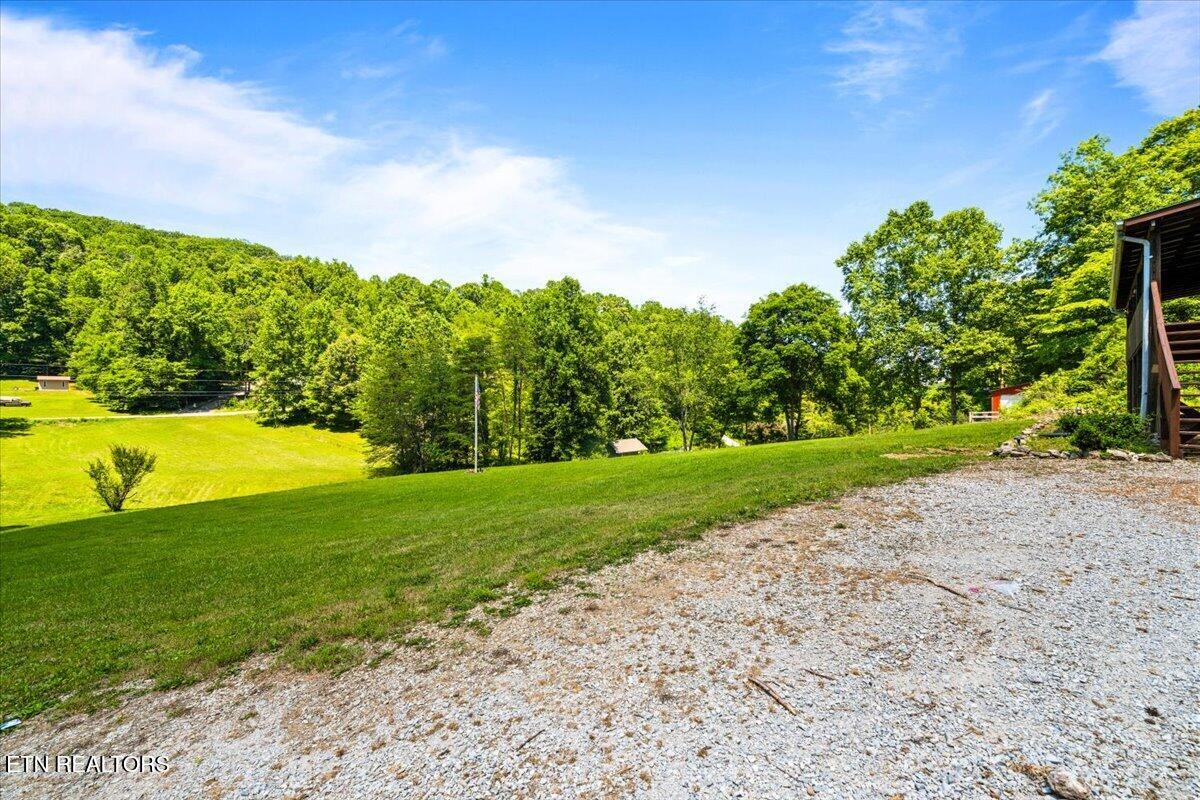 696 Young Rd, LaFollette