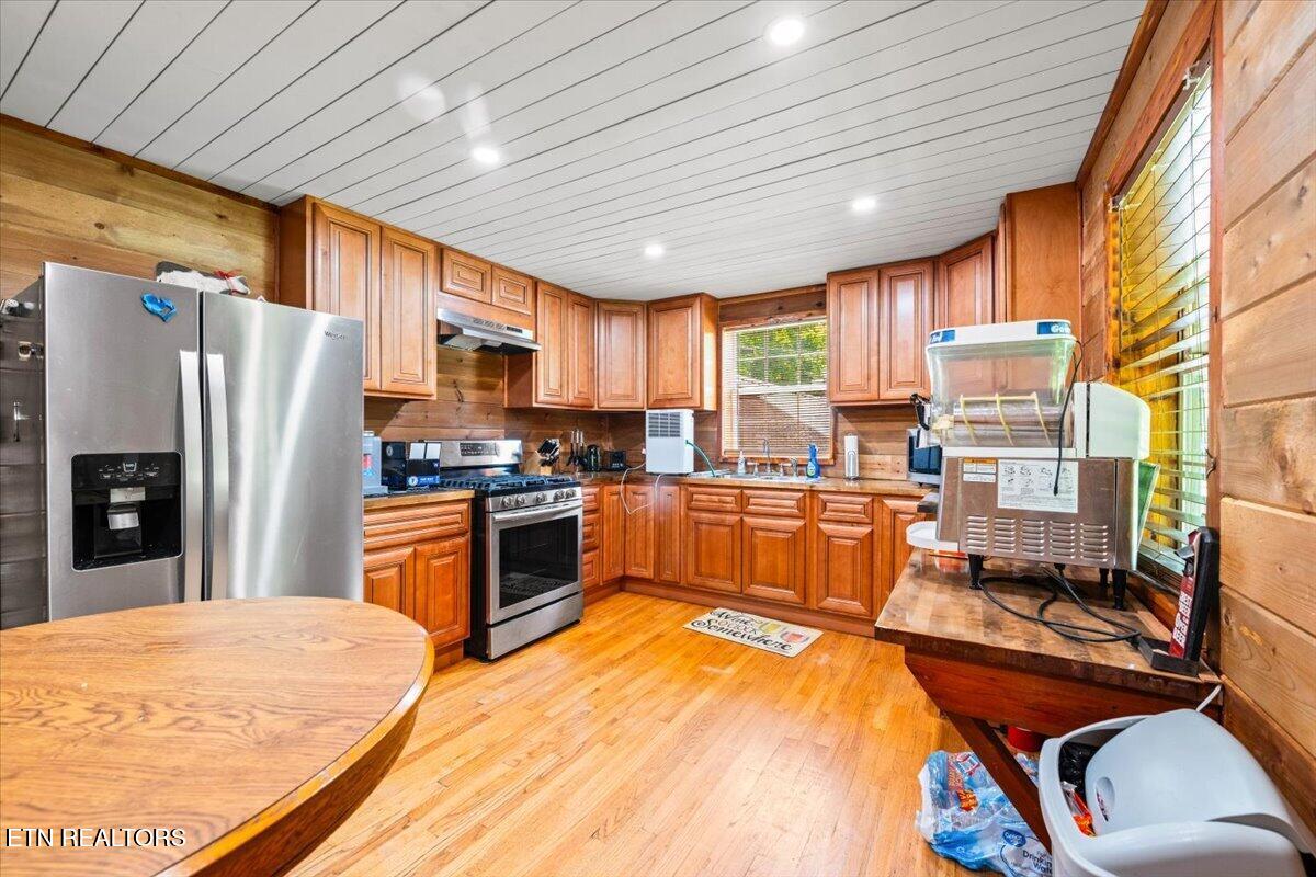 696 Young Rd, LaFollette