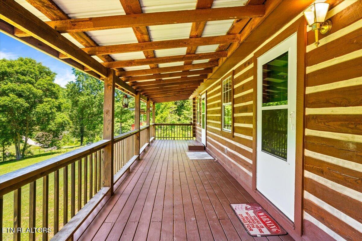 696 Young Rd, LaFollette