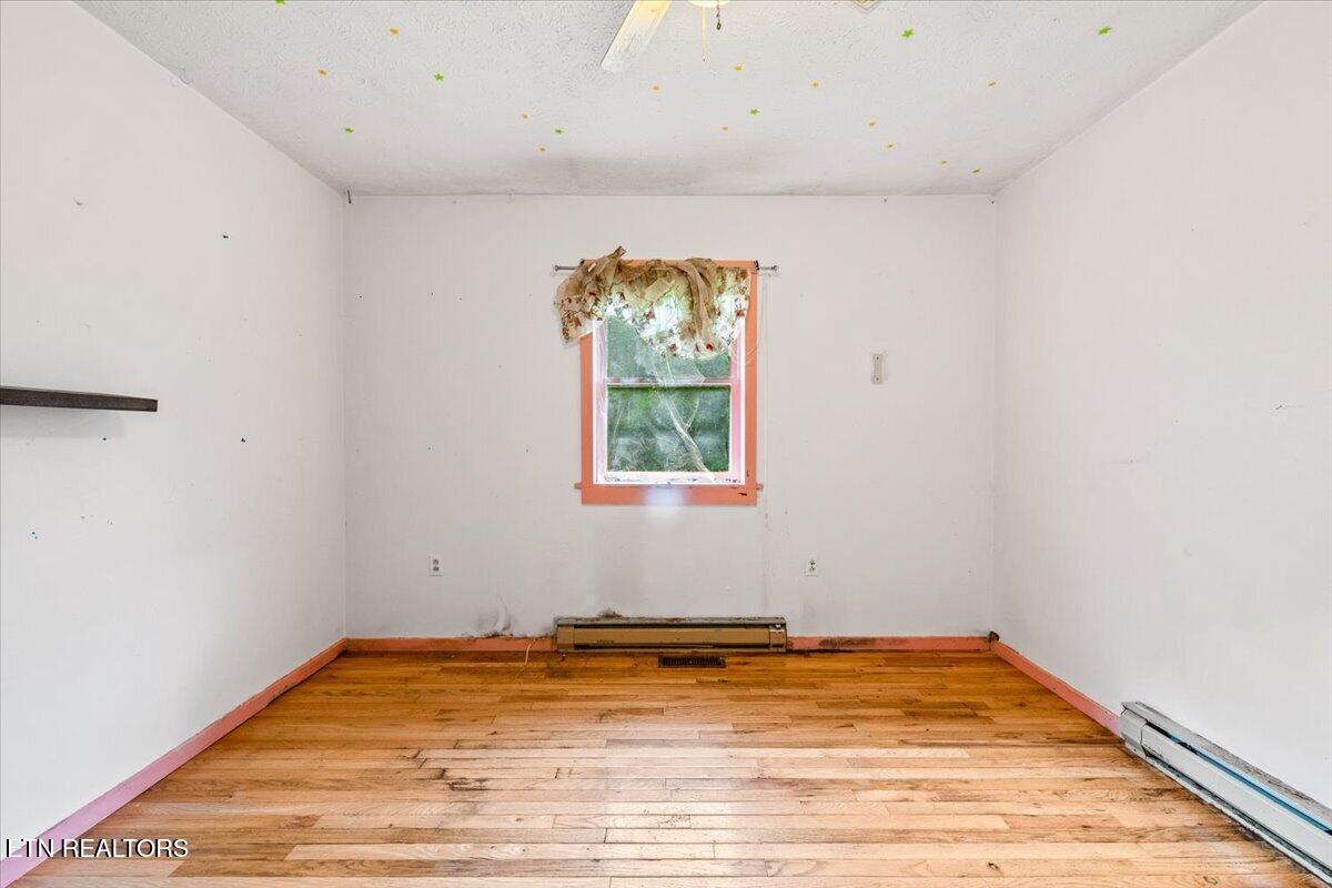 1173 Sand Cut Rd