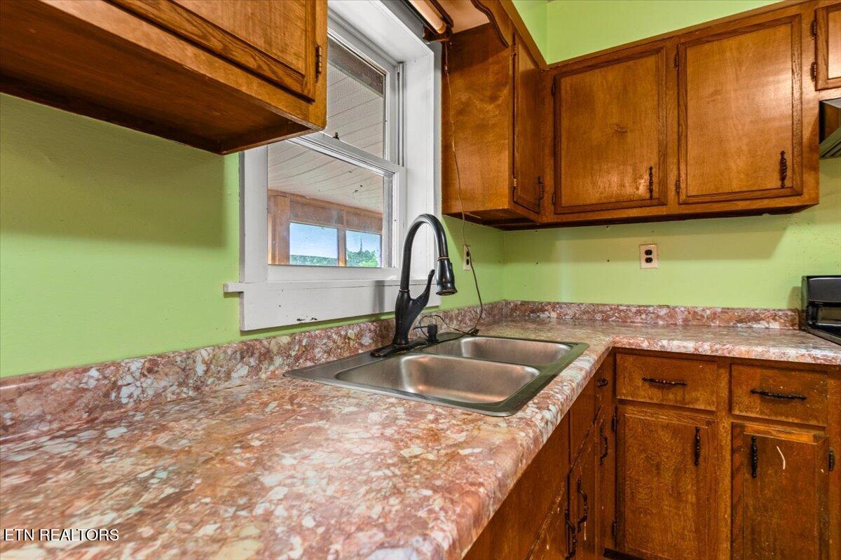 1173 Sand Cut Rd